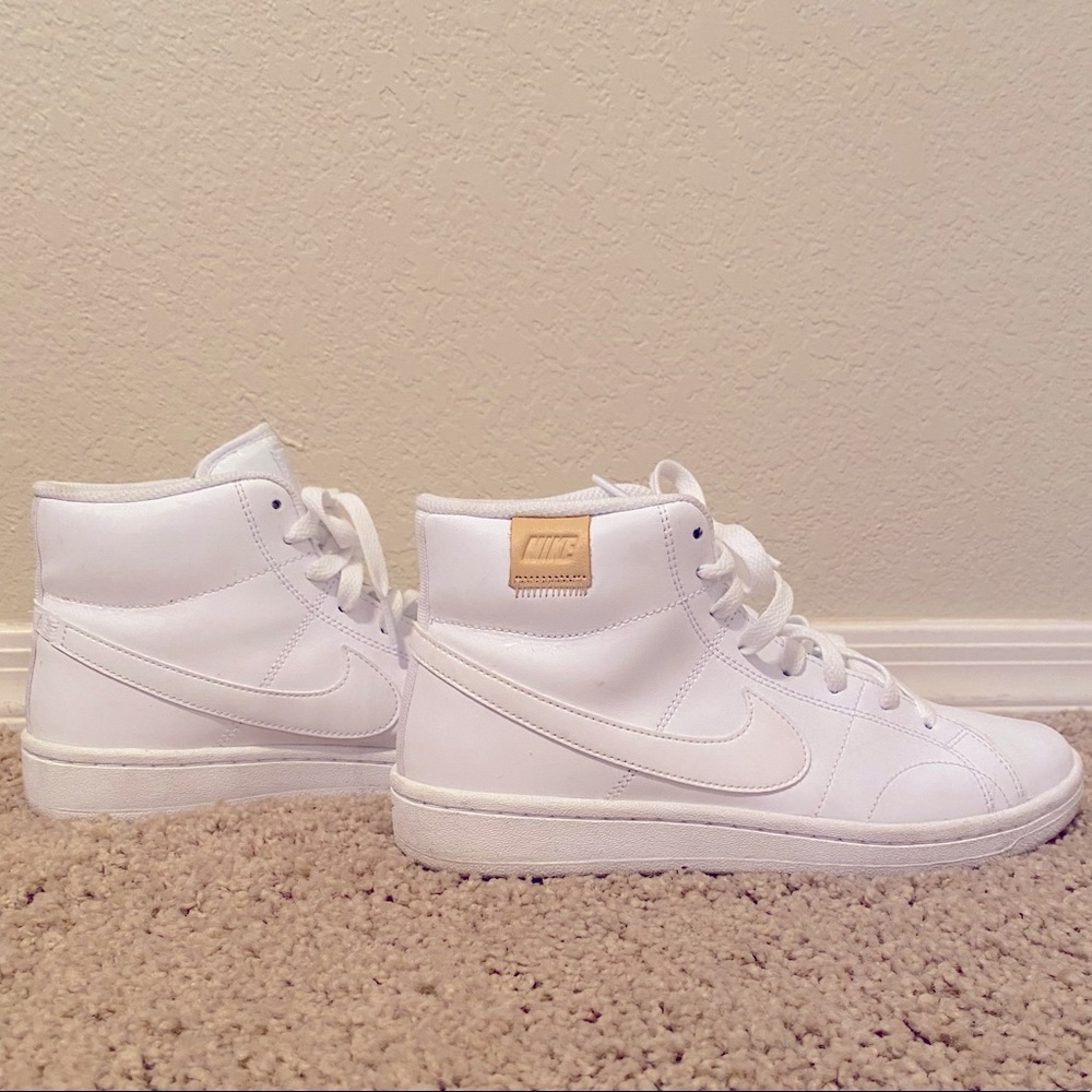Nike high tops! Women’s size 7.5. Only worn a couple times!